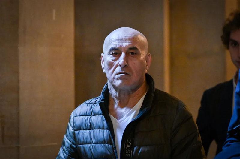 Един от обвиняемите, Юнис Абас.