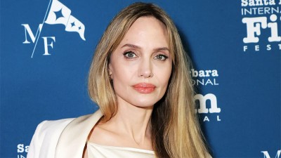 Анджелина Джоли