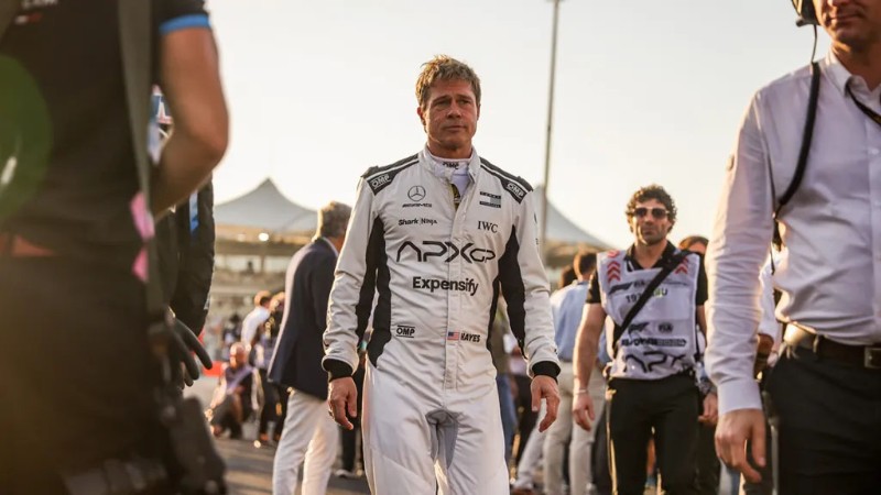 Брад Пит по време на снимките на филма “F1“.