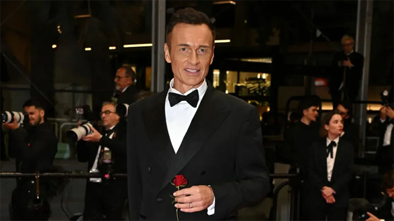 Джулиан Макмеън