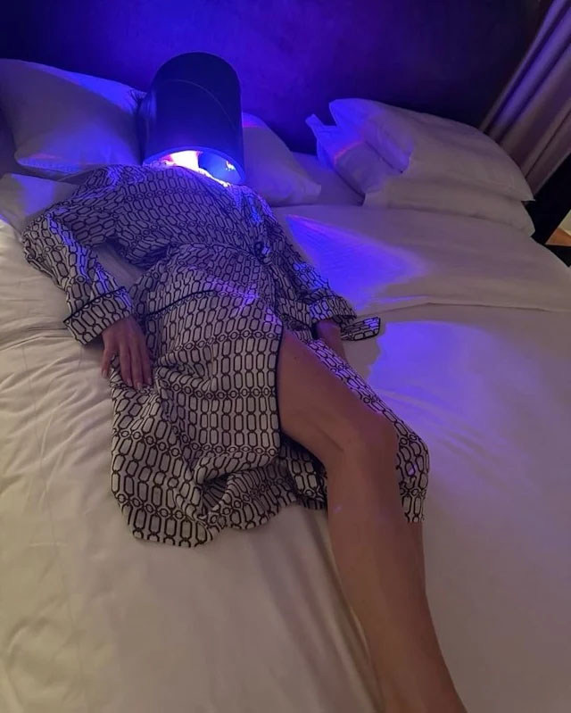Виктория Бекъм с нейната LED машина.