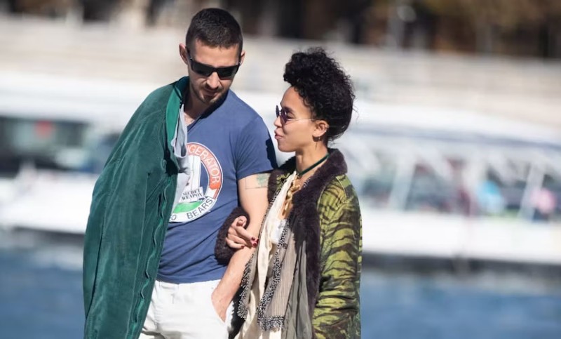 Шая Лабъф и FKA Twigs.