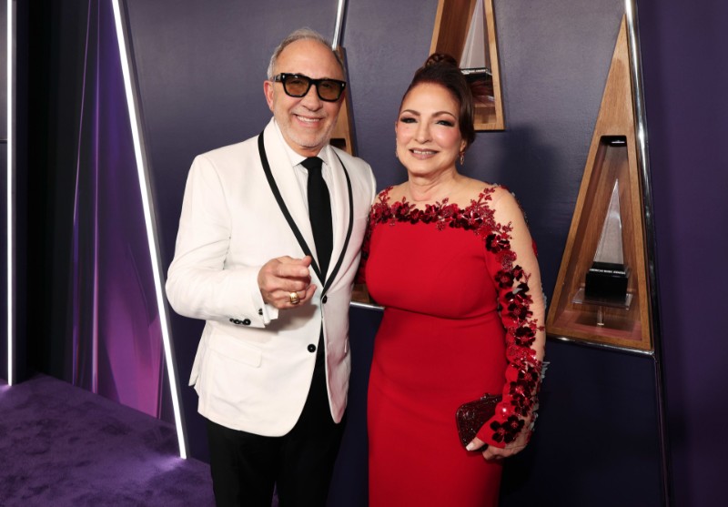 Емилио Естефан и Глория Естефан на наградите American Music Awards 2025, проведени във Fontainebleau Las Vegas на 26 Май 2025 г. в Лас Вегас, Невада.