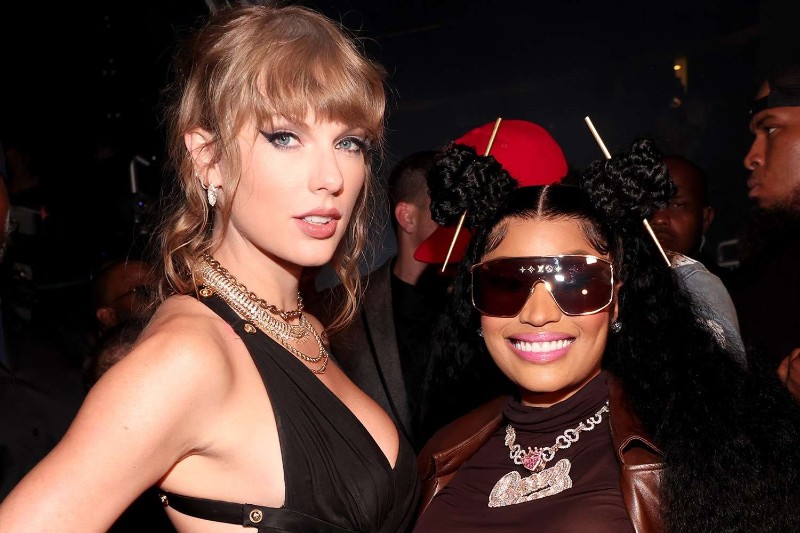 Тейлър Суифт и Ники Минаж на наградите MTV Video Music Awards през 2023 г.