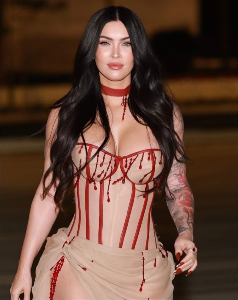 Меган Фокс по време на специалната прожекция на филма “Тялото на Дженифър“ в Лос Анджелис, 2025 г.