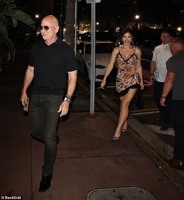 Джеф и Лорън Санчес Безос.