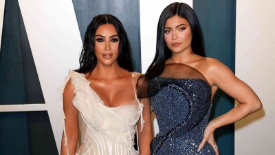 Ким Кардашиян и Кайли Дженър.