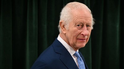 Крал Чарлз.