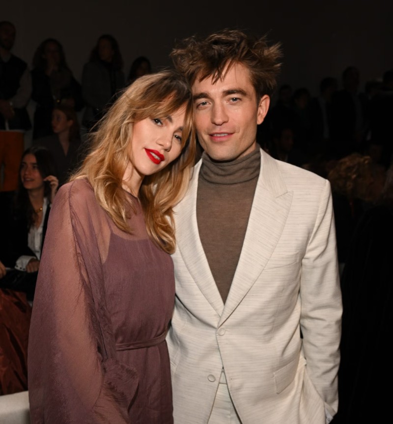 Робърт Патинсън заедно със Суки Уотърхаус.