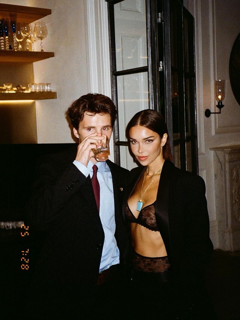 Круз Бекъм и Джаки Апостел.