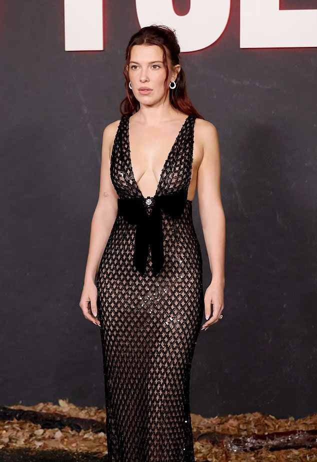 Мили Боби Браун по време на събитие на “Stranger Things“ в Лос Анджелис, 8 Ноември, 2025 г.