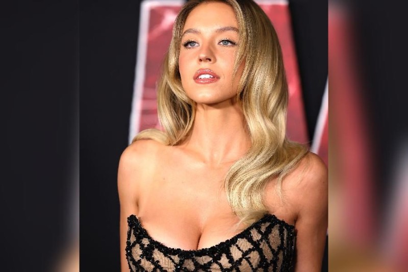 Сидни Суини