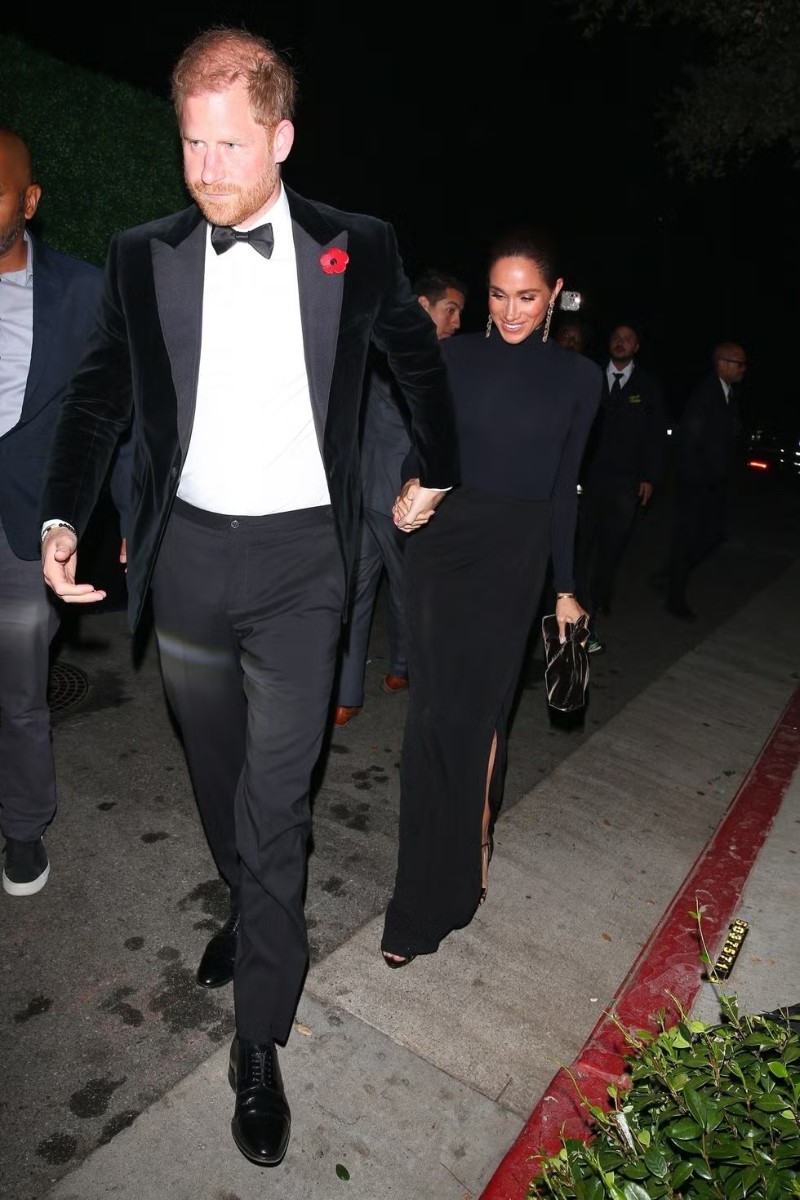 принц Хари и Меган Маркъл на път за празника на Крис Дженър.