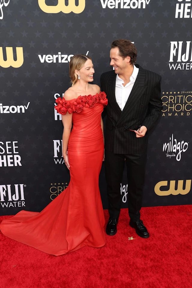 Марго Роби и Том Акерли на наградите Critics Choice на 14 януари, 2024 г.