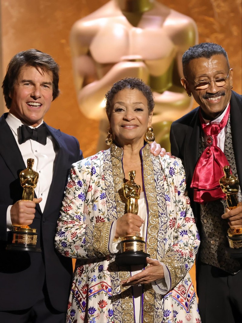 Том Круз заедно с Деби Алън и Уин Томас бяха наградени с “Оскар“ на Governors Awards, 2025 г.