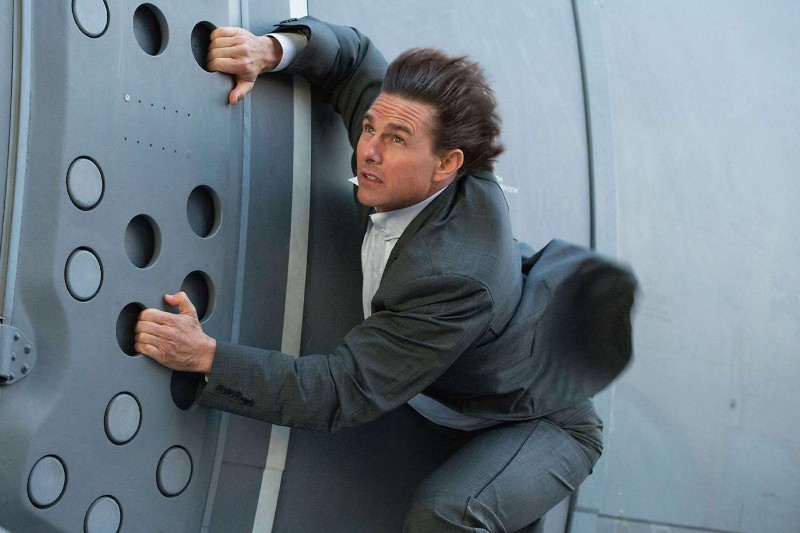 Том Круз в кадър от филма “Мисията невъзможна: Престъпна нация“.