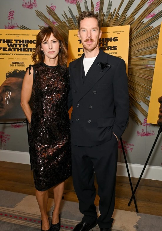 Бенедикт Къмбърбач и Софи Хънтър на премиерата на филма “The Thing With Feathers“.