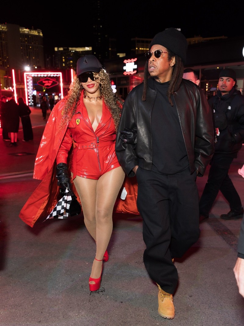 Бионсе и Джей-Зи по време на Формула 1 в Лас Вегас.