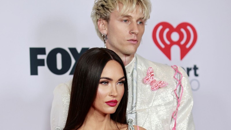 Меган Фокс и Machine Gun Kelly присъстват на наградите iHeartRadio Music Awards 2021 в Dolby Theatre в Лос Анджелис, Калифорния, на 27 Май 2021 г.