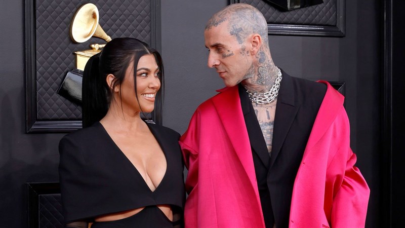 Кортни Кардашиян и Травис Баркър на наградите Грами в Неделя.