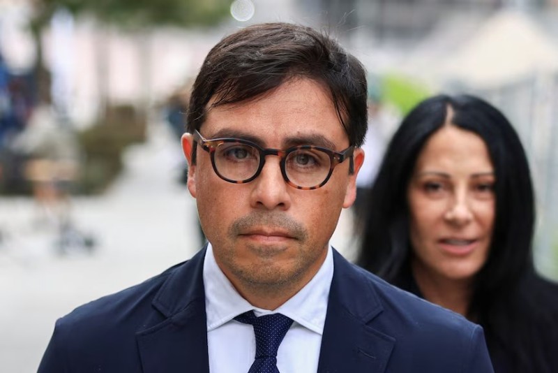 Д-р Салвадор Пласенсия