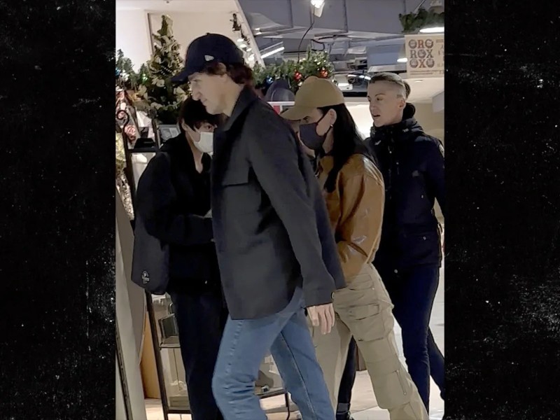 Джъстин Трюдо и Кейти Пери в Япония.