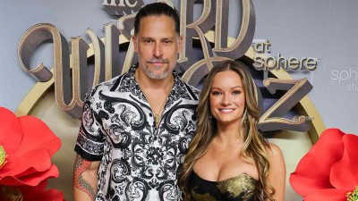 Джо Манганиело и Кейтлин О’Конър на премиерата на „Магьосникът от Оз в Sphere“ на 28 Август 2025 г. в Лас Вегас, Невада.