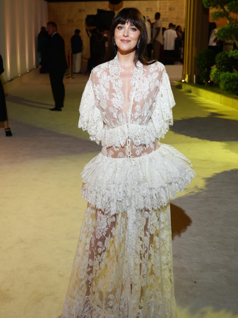 Дакота Джонсън по време на Международния филмов фестивал Червено море в Саудитска Арабия.